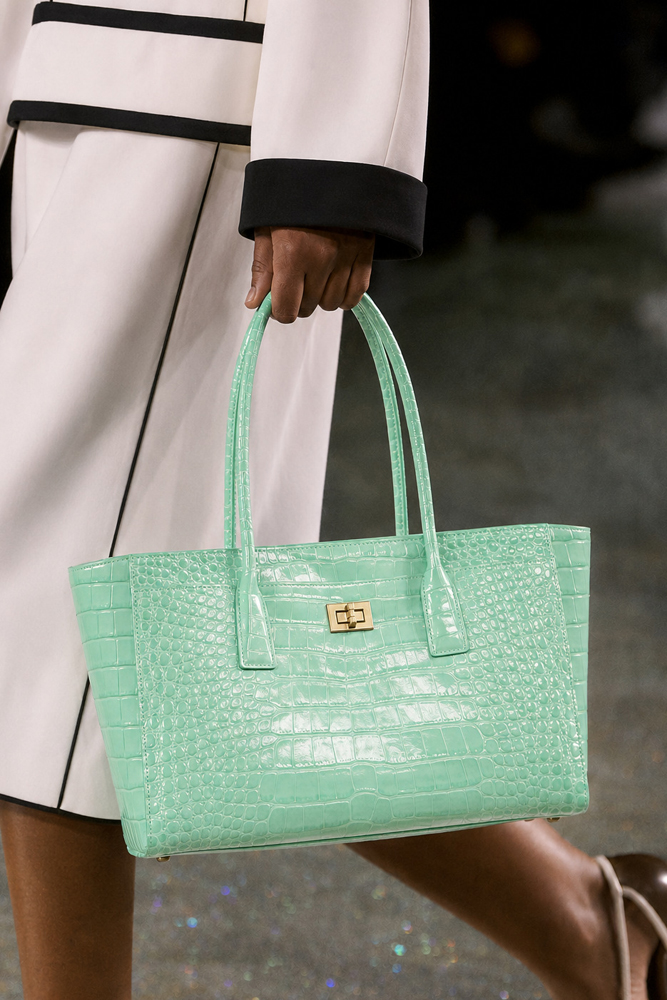 Women Bags Gold - SHELKSBAG Glanzende Tote Bag met Krokodillenprint,